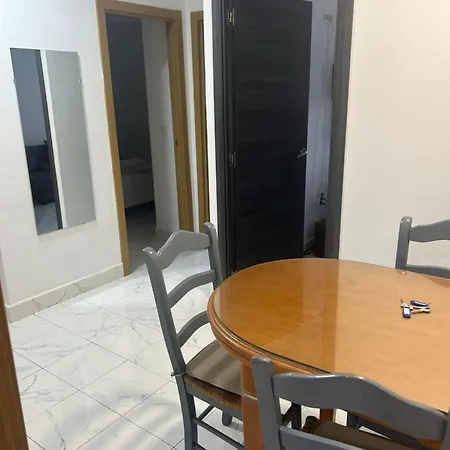 Domingo Apartment *